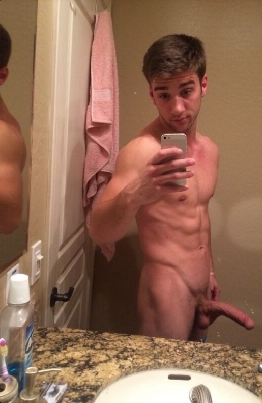 Huge Dick Mirror - Self picture boys with big cocks - Gay Porn Wire