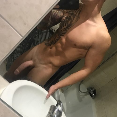 Horny Guys Nude Self Pictures Gay Porn Wire